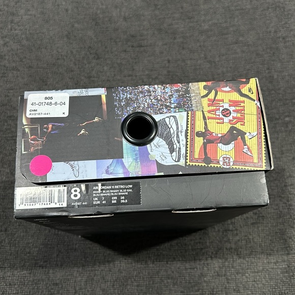 Air Jordan 11 Retro Low - Picture 8 of 8